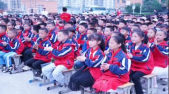 家庭条件不好的学生学医可行吗?
