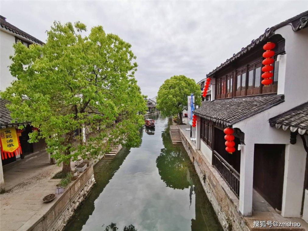 魔方前右上角与后左下角两角对换公式？游戏画面